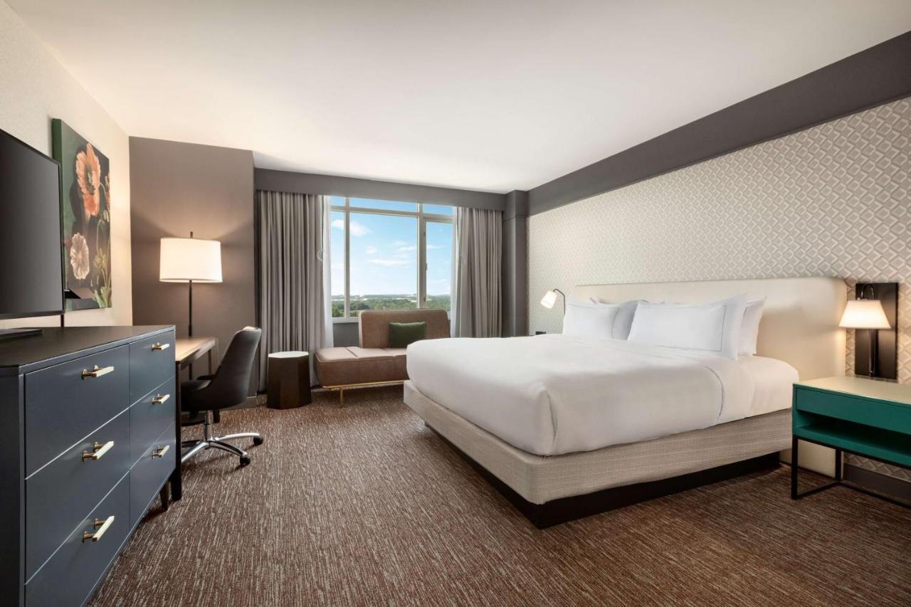 | Hilton Baltimore BWI Airport