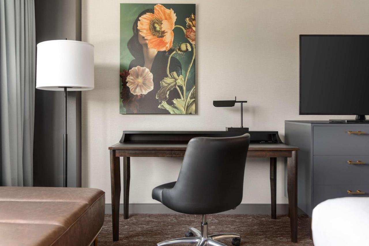 | Hilton Baltimore BWI Airport