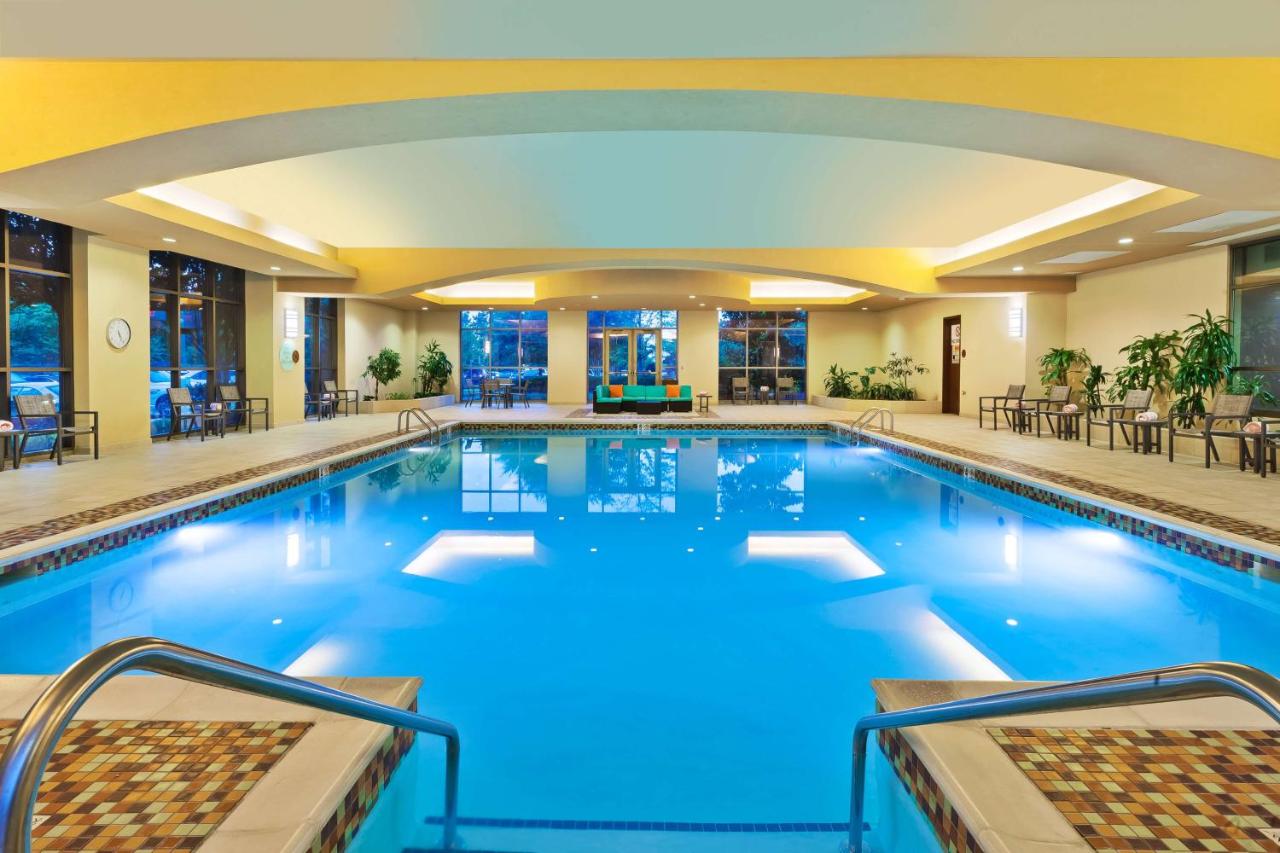 | Embassy Suites Murfreesboro - Hotel & Conference Center
