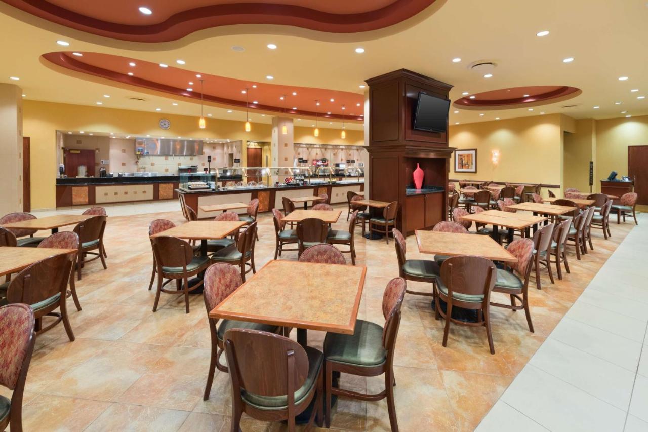 | Embassy Suites Murfreesboro - Hotel & Conference Center