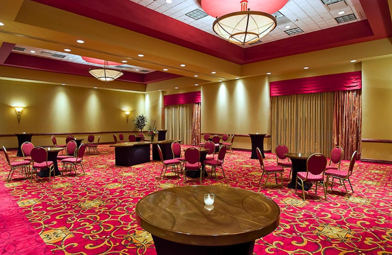 | Embassy Suites Murfreesboro - Hotel & Conference Center