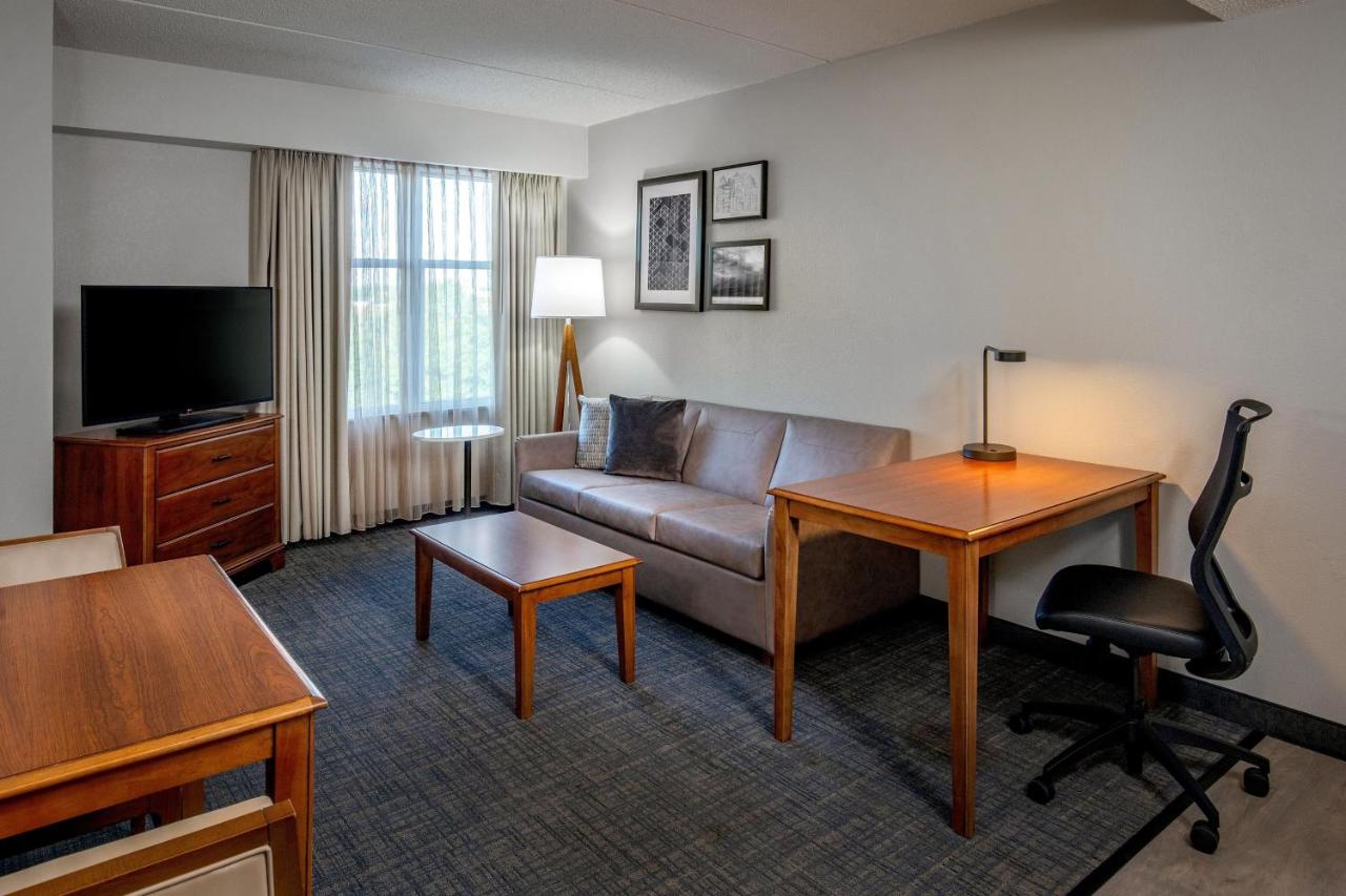 | Residence Inn by Marriott Chesapeake Greenbrier