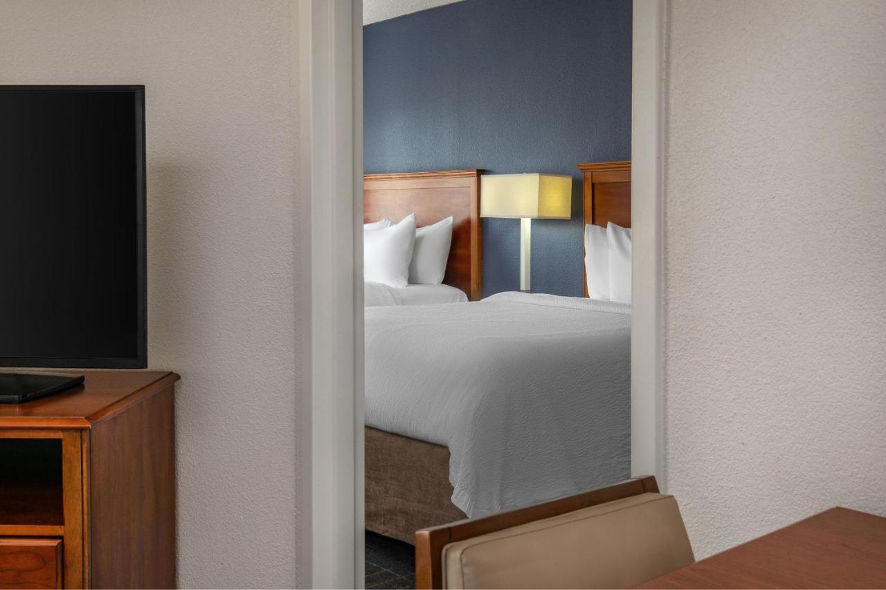 One-Bedroom Queen Suite with 2 Queen Beds, Sofa Bed, Full Kitchen, Living Space at Residence Inn by Marriott Chesapeake Greenbrier