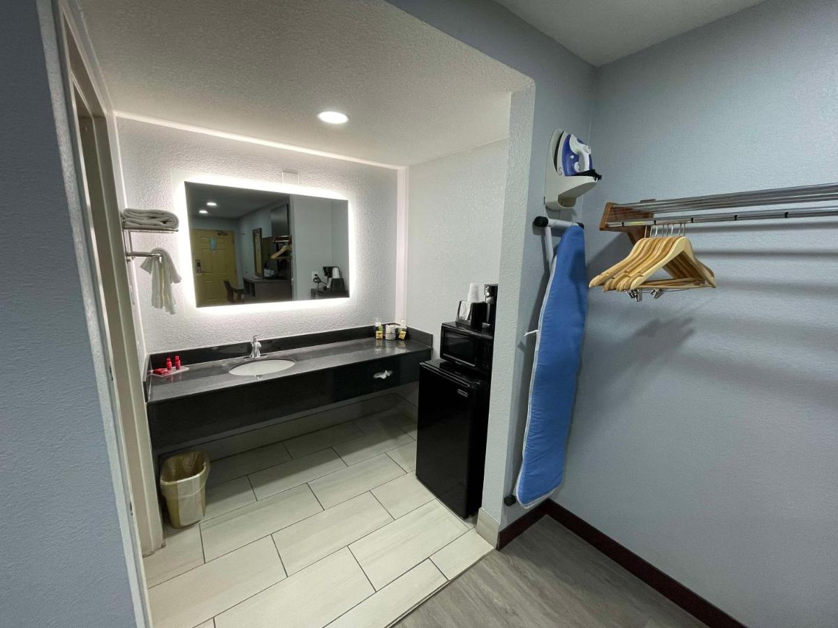 King Room at SureStay Hotel by Best Western Childress