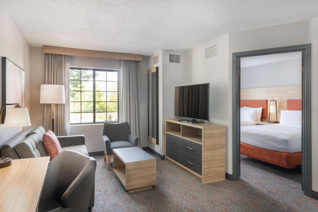  | Staybridge Suites Eagan Airport South - Mall Area