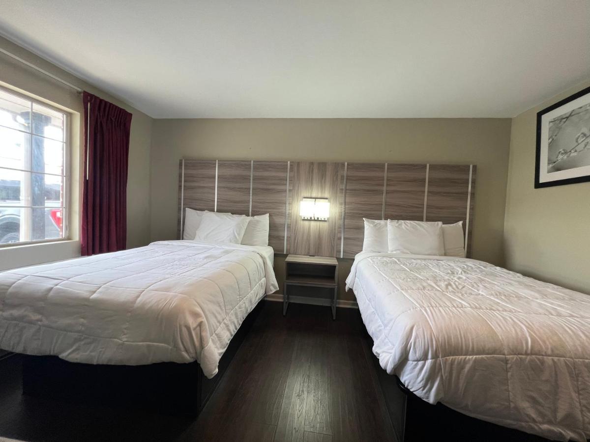 Double Room with Two Double Beds - Non-Smoking at Travelodge by Wyndham Santee