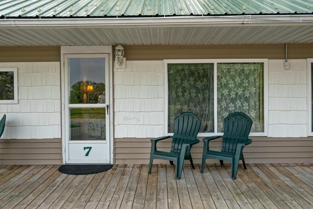 | South Arm Retreats