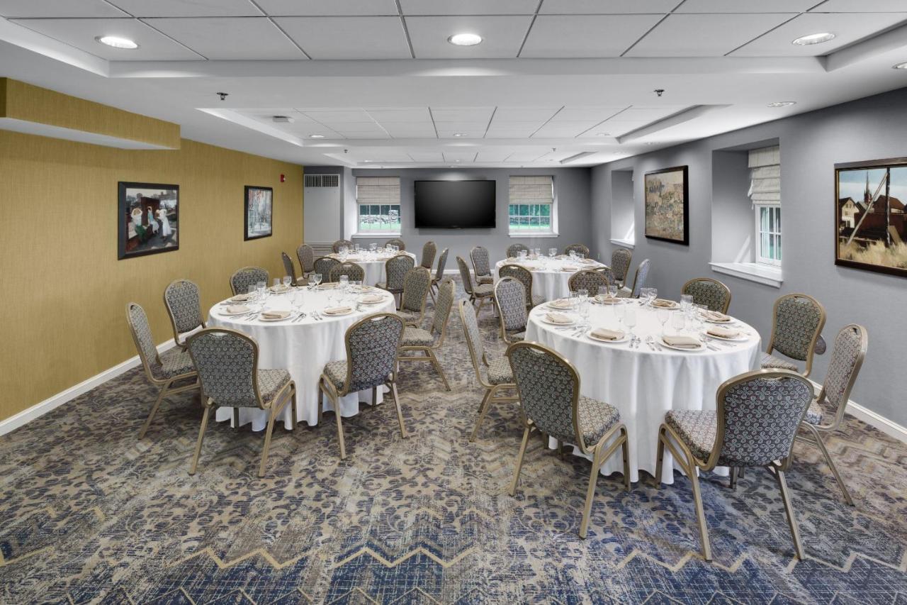 | Andover Inn
