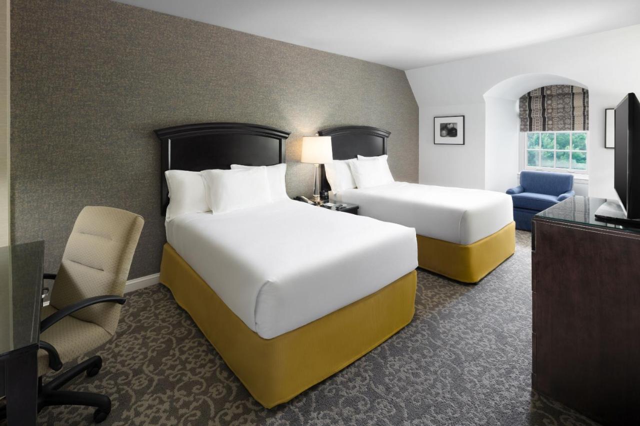 | Andover Inn