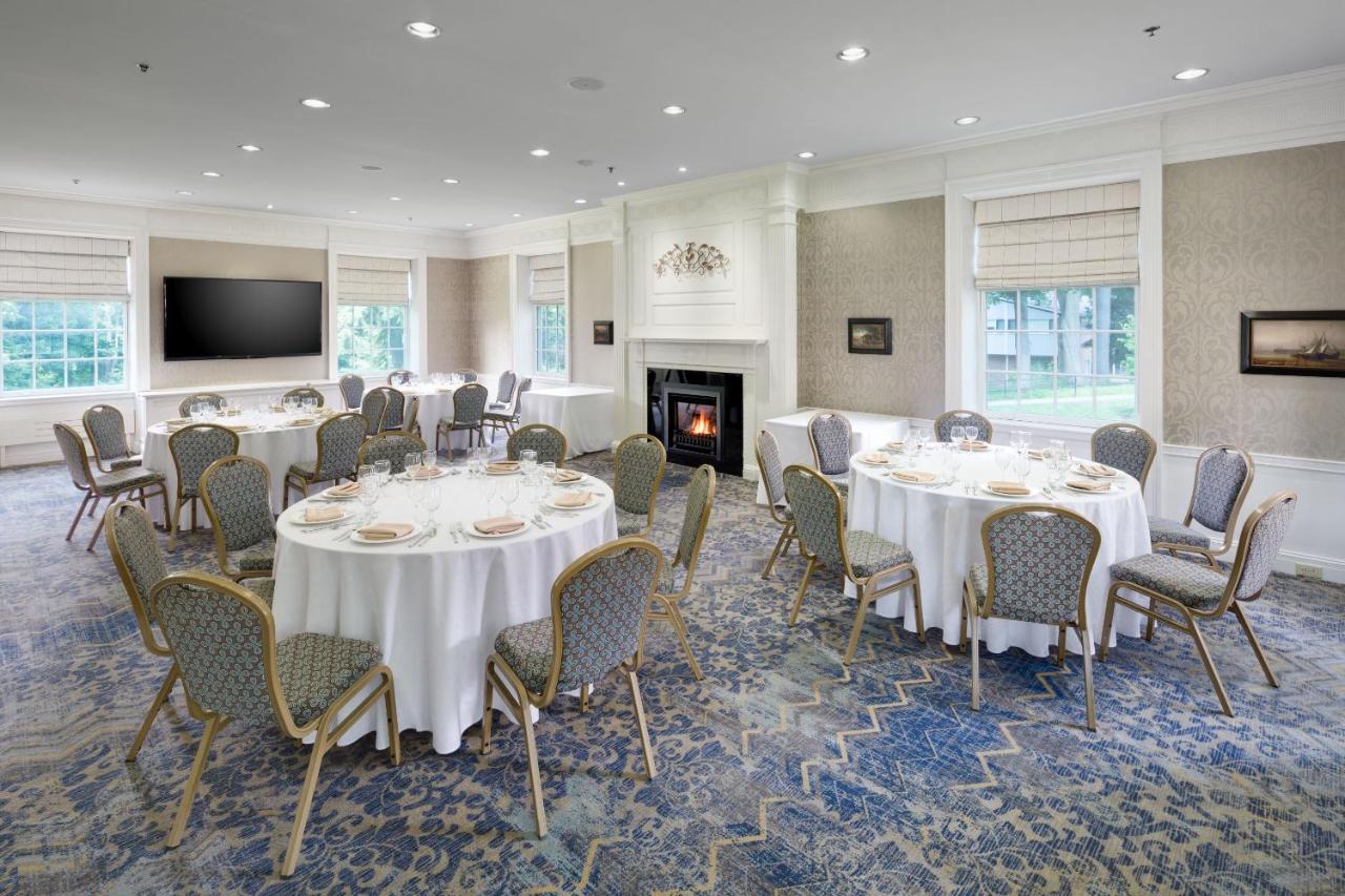 | Andover Inn