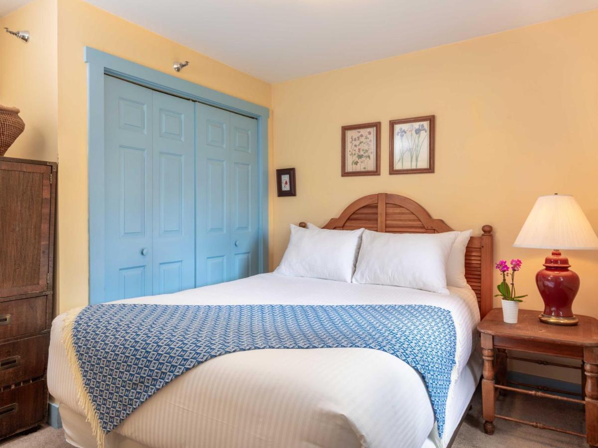 | Old Stagecoach Inn