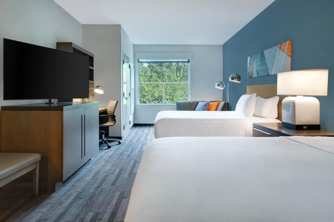 Queen Room with Two Queen Beds and Roll-In Shower - Disability Access at Hyatt House Mall Of America Msp Airport