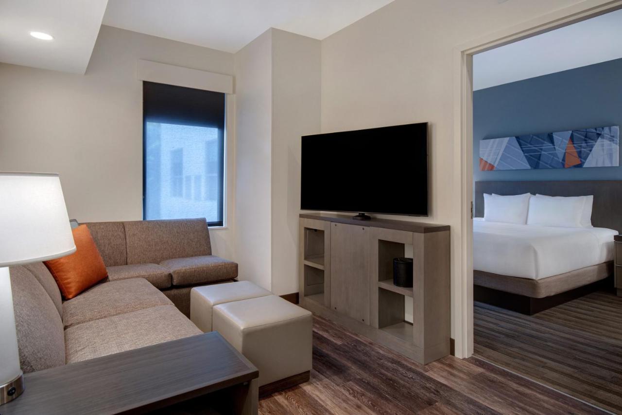 King Studio Suite with Kitchen and Tub - Disability Access at Hyatt House Mall Of America Msp Airport
