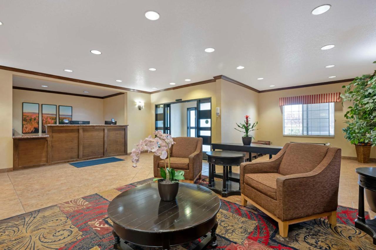  | Best Western Laramie Inn & Suites
