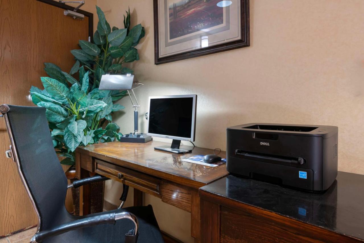  | Best Western Laramie Inn & Suites