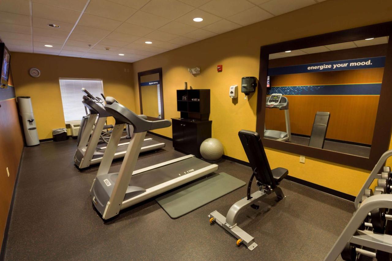 | Hampton Inn & Suites Sevierville at Stadium Drive