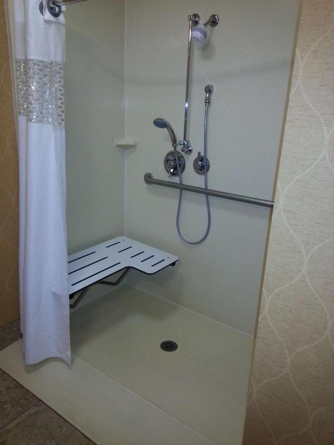 | Hampton Inn & Suites Sevierville at Stadium Drive