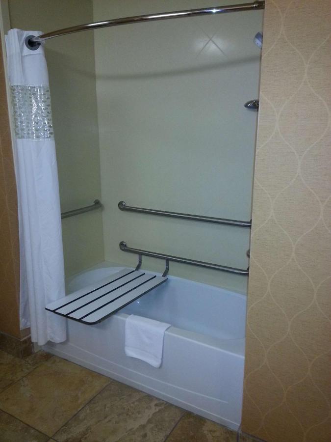 | Hampton Inn & Suites Sevierville at Stadium Drive