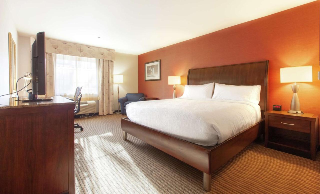 King Room - Disability Access at Hilton Garden Inn Palm Springs - Rancho Mirage
