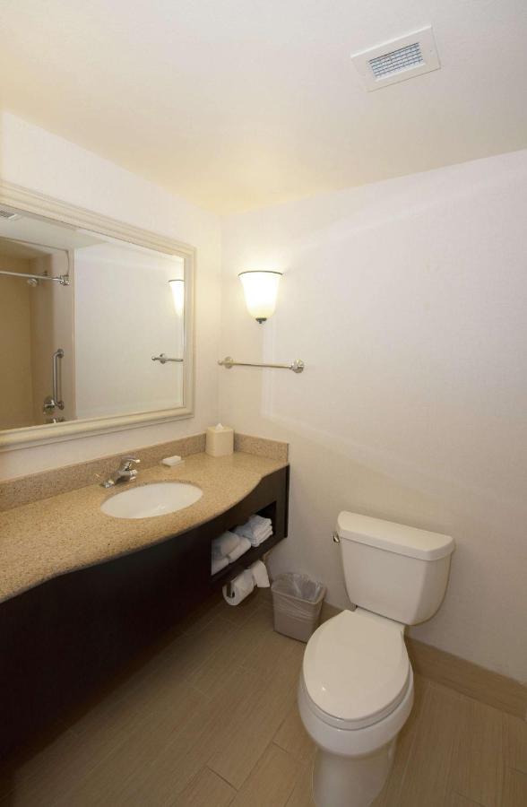 One-Bedroom Suite at Hilton Garden Inn Palm Springs - Rancho Mirage