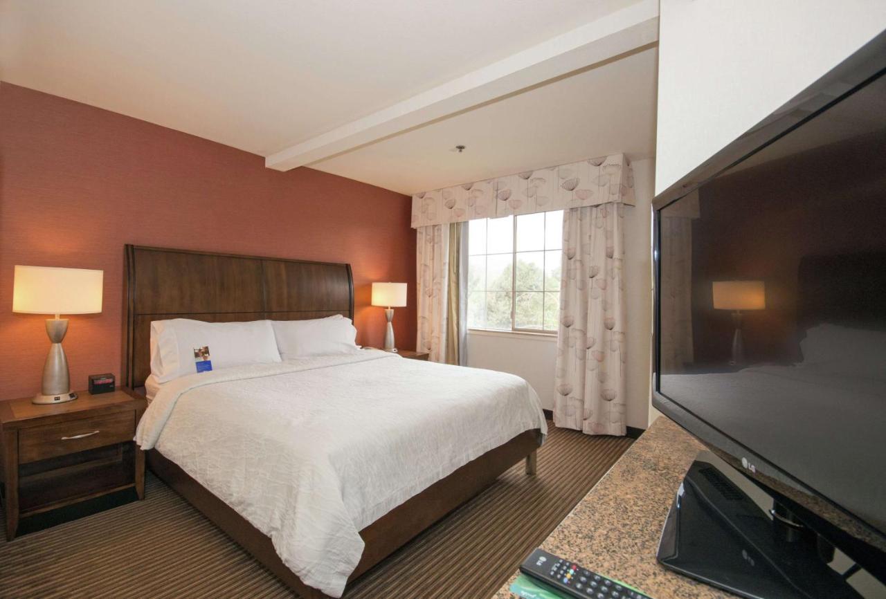 King Room - Non-Smoking at Hilton Garden Inn Palm Springs - Rancho Mirage