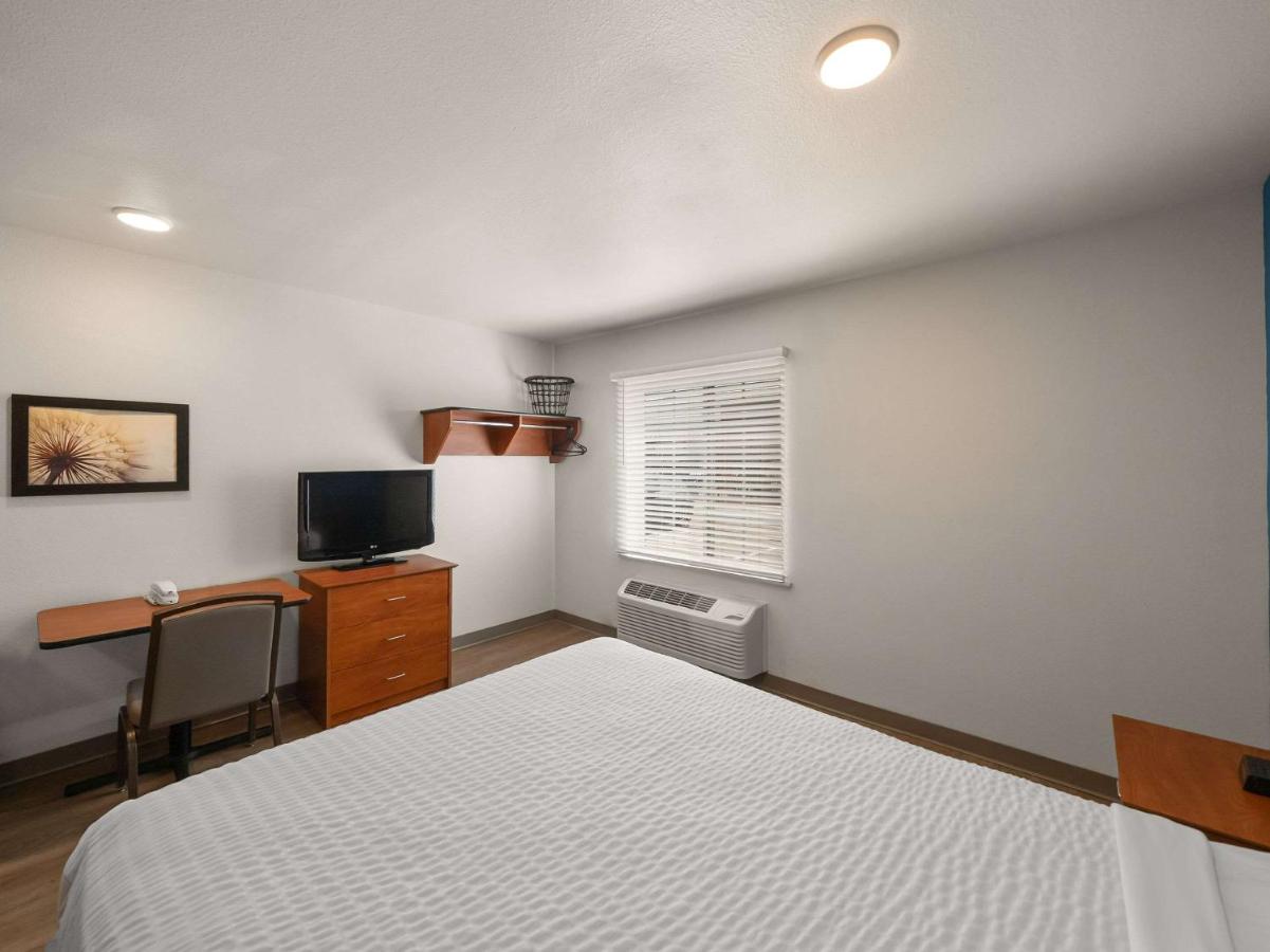 Standard Double Room - Accessible/Non-Smoking at WoodSpring Suites Rockwall-East Dallas