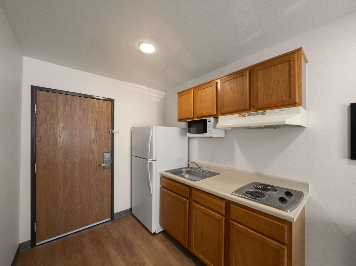 Standard Double Room - Accessible/Non-Smoking at WoodSpring Suites Rockwall-East Dallas