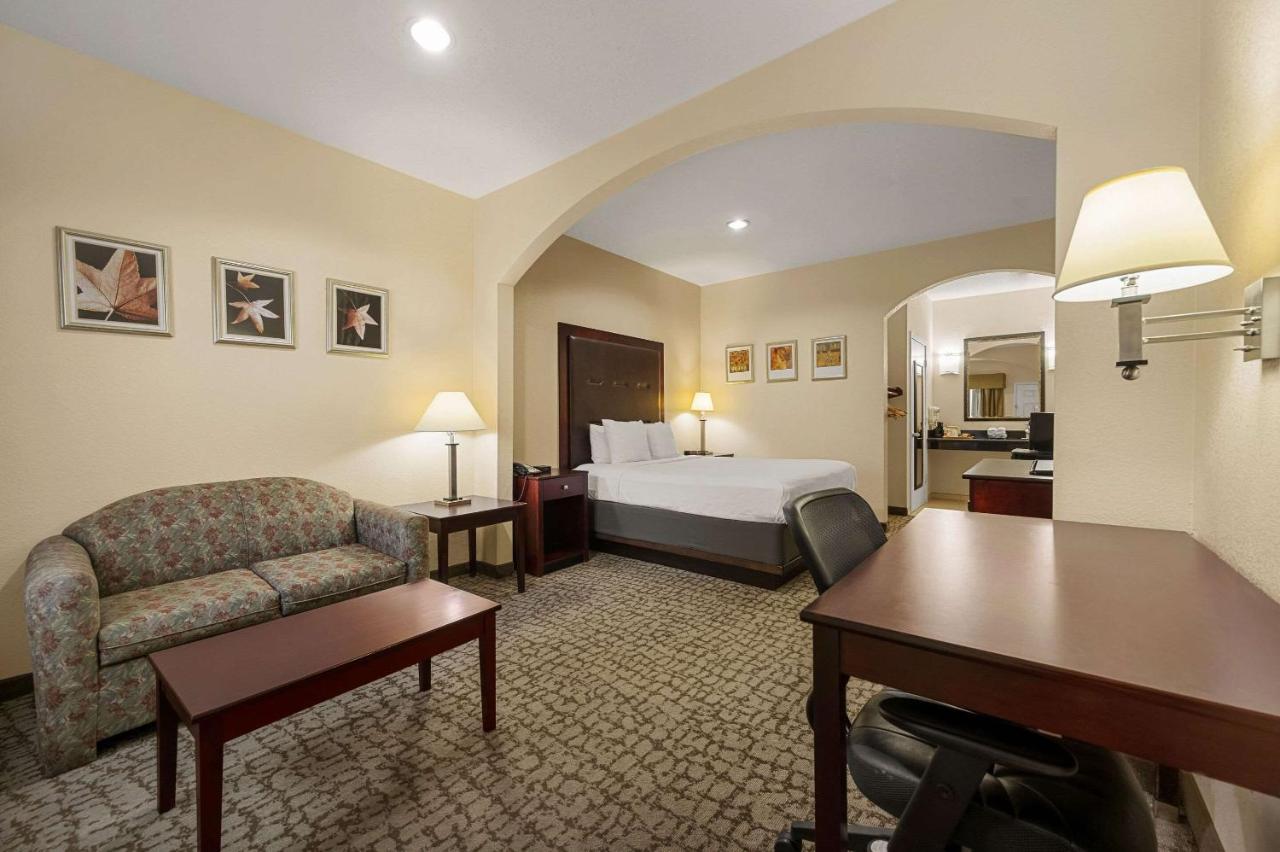 | Best Western Windsor Suites