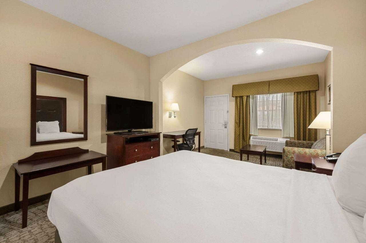 | Best Western Windsor Suites