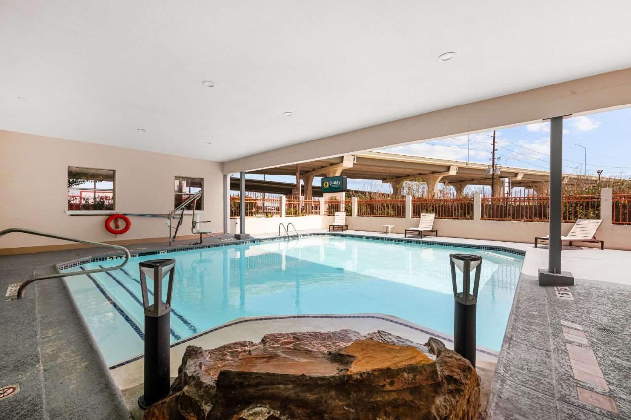 | Best Western Windsor Suites