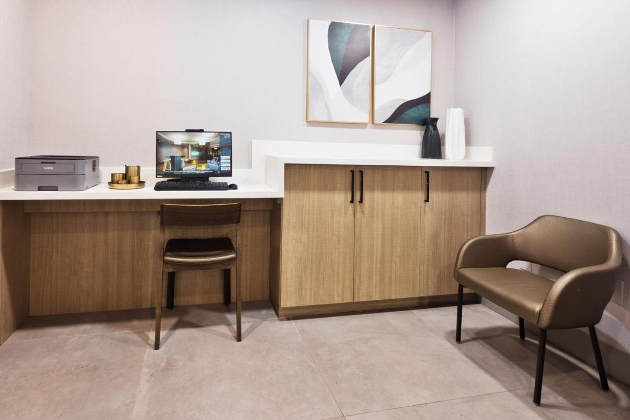 | SpringHill Suites Birmingham Colonnade
