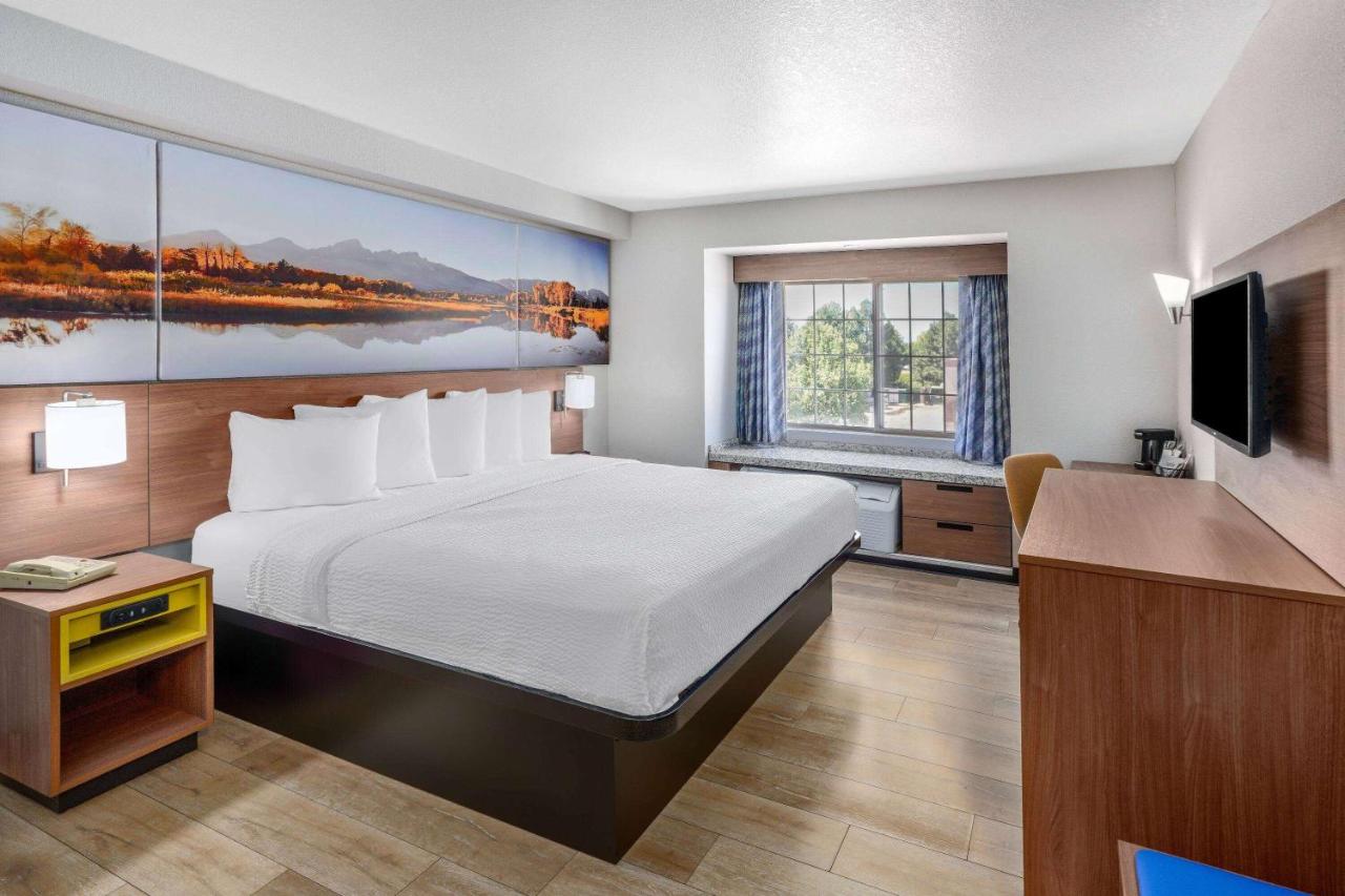 King Room - Non-Smoking at Days Inn & Suites by Wyndham Greeley