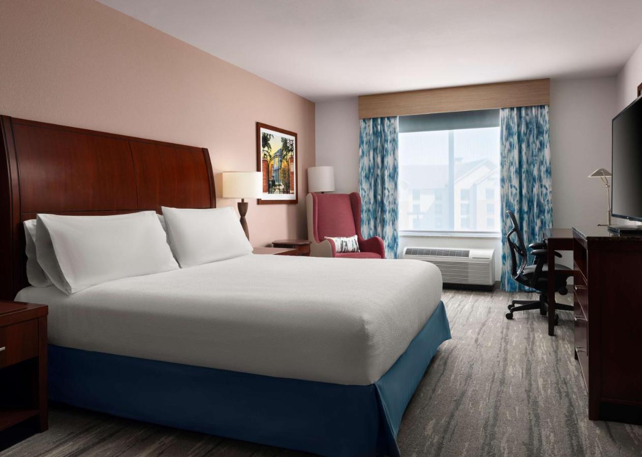 King Room - Hearing Accessible at Hilton Garden Inn Ann Arbor