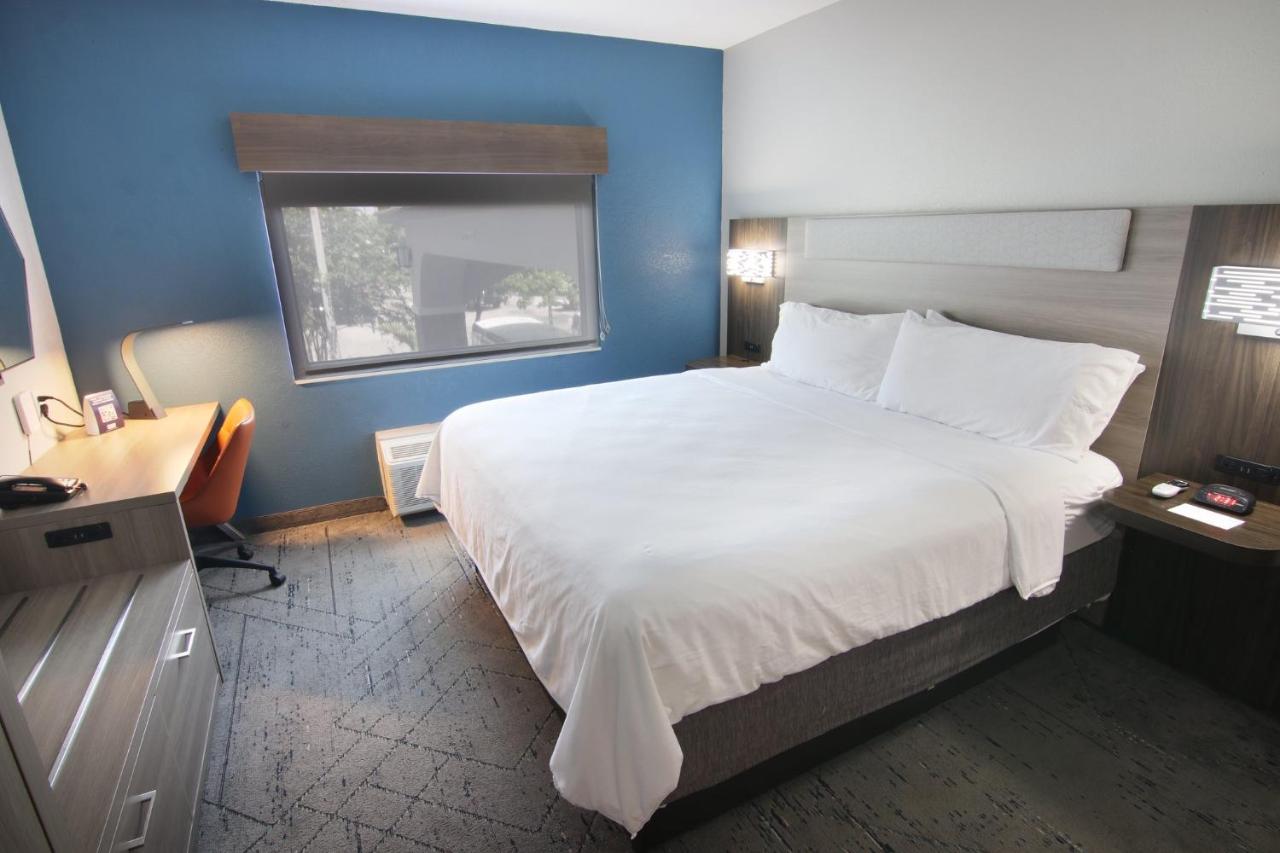 Two-Bedroom Suite with Two King Beds at Holiday Inn Express & Suites Ft. Lauderdale Airport West by IHG