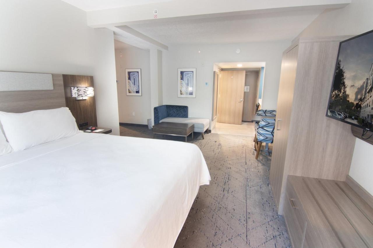  | Holiday Inn Express & Suites Ft. Lauderdale Airport West, an IHG Hotel