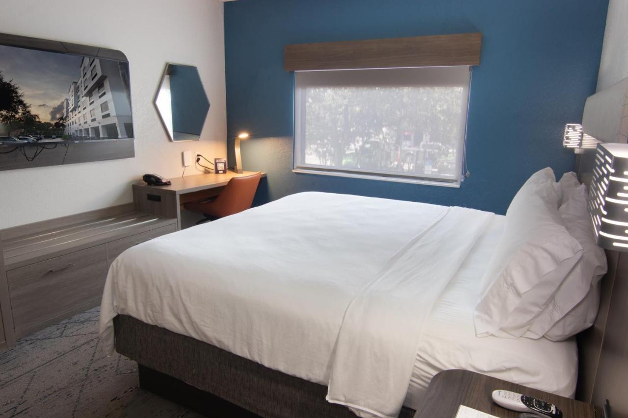 Two-Bedroom Suite with Two King Beds at Holiday Inn Express & Suites Ft. Lauderdale Airport West by IHG