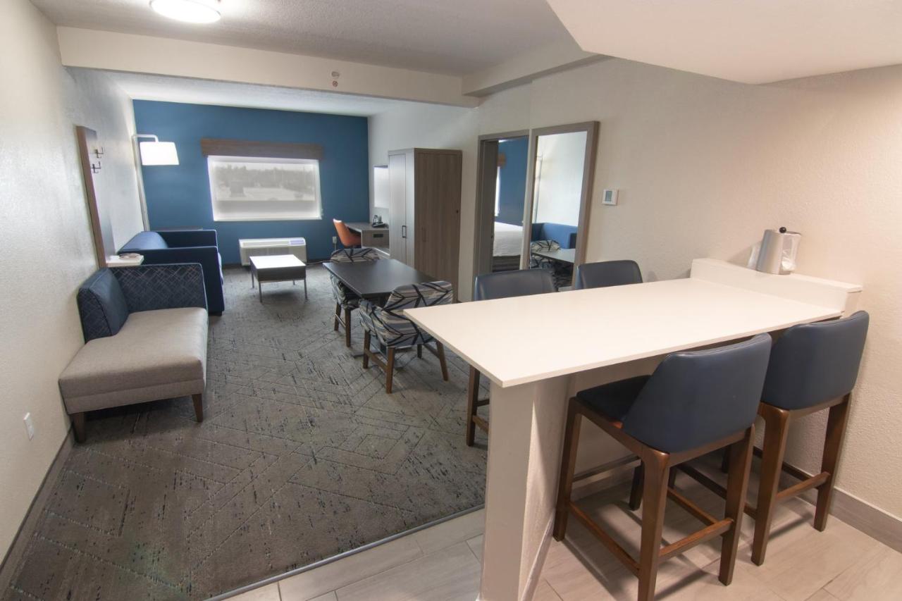  | Holiday Inn Express & Suites Ft. Lauderdale Airport West, an IHG Hotel
