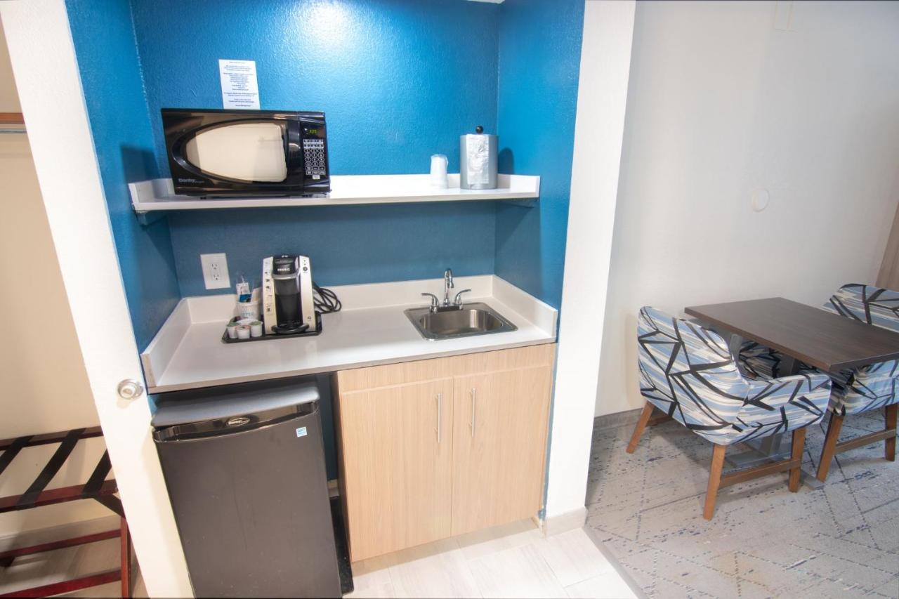  | Holiday Inn Express & Suites Ft. Lauderdale Airport West, an IHG Hotel