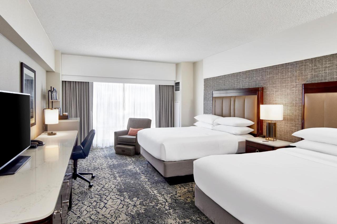 Guest room, 2 Double at Sheraton Indianapolis Hotel at Keystone Crossing