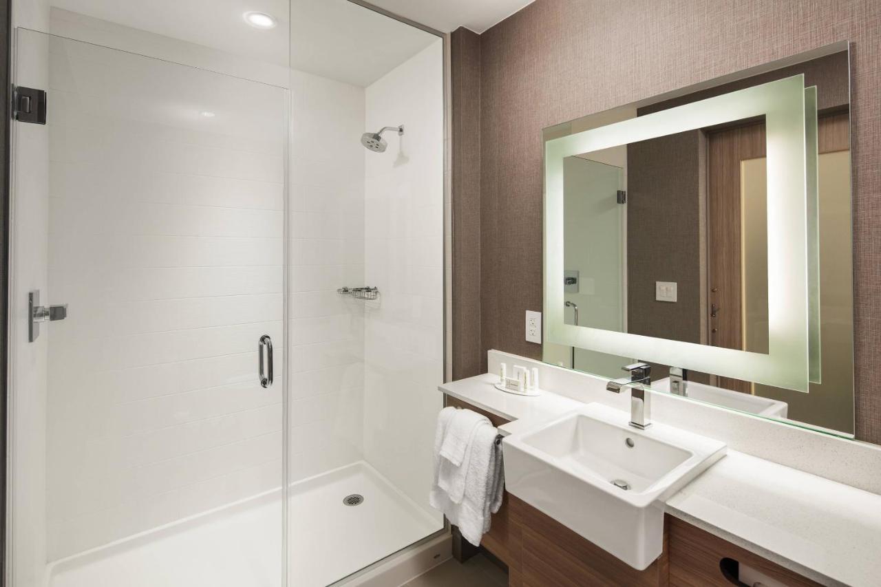 Queen Studio with Sofa Bed - Hearing Accessible at SpringHill Suites by Marriott New Orleans Downtown/Canal Street