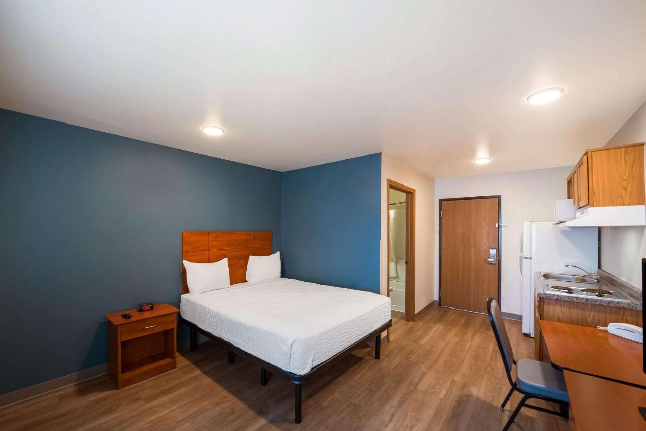 Standard Doube Room with Sofa Bed - Accessible/Non-Smoking at WoodSpring Suites Fort Worth Fossil Creek