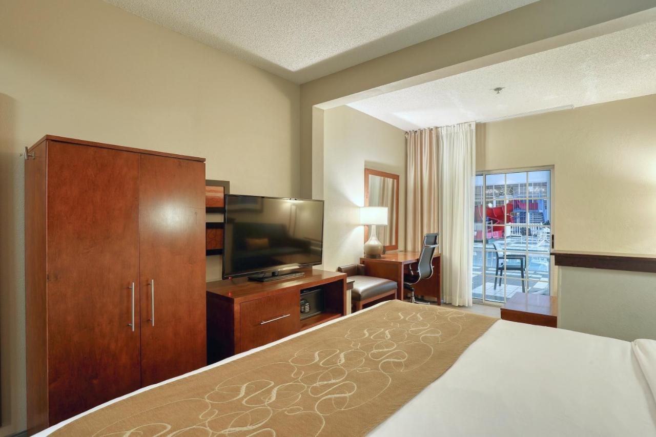 King Suite with Pool View - Non-Smoking at Comfort Suites Appleton Airport