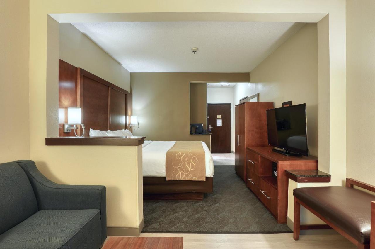 King Suite with Pool View - Non-Smoking at Comfort Suites Appleton Airport