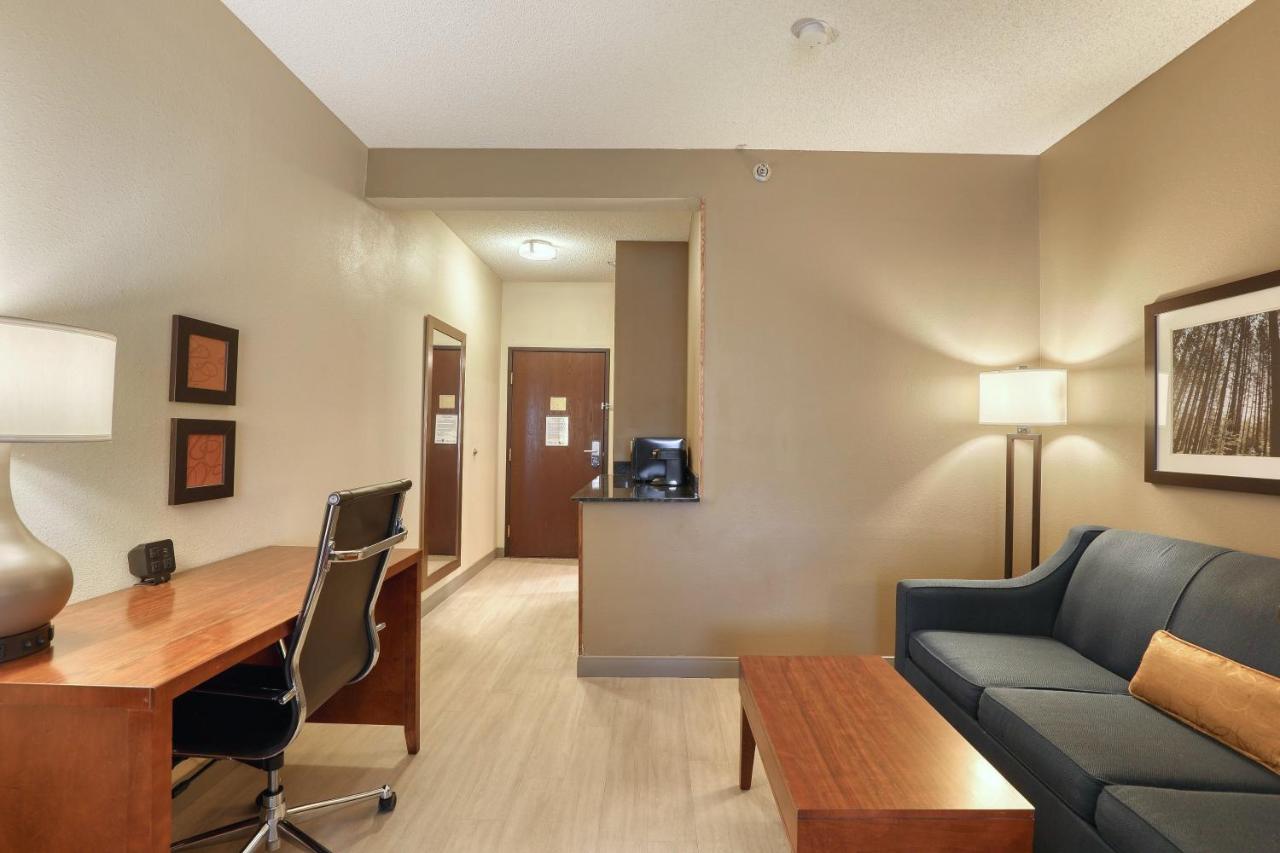 Standard King Suite - Non-Smoking at Comfort Suites Appleton Airport