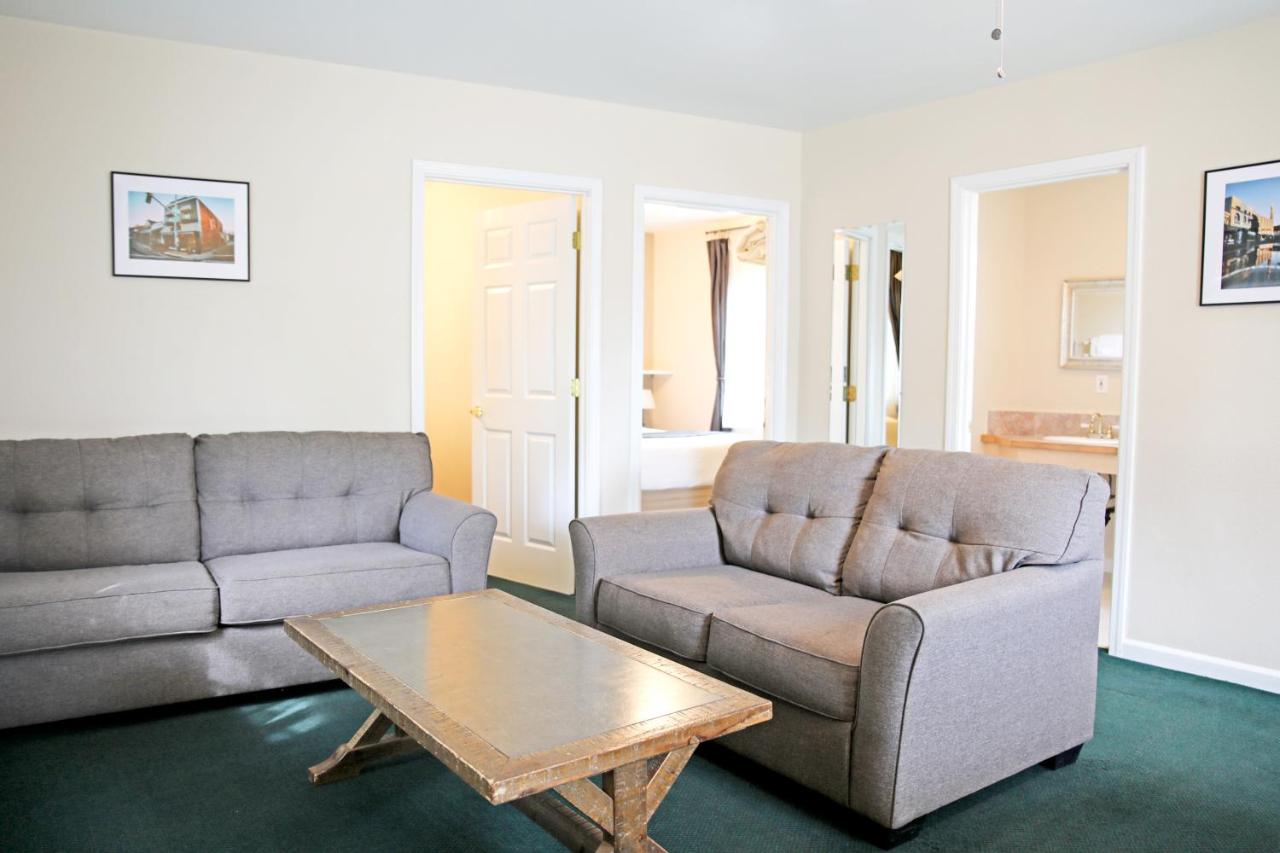 | Sierra Mountain Inn