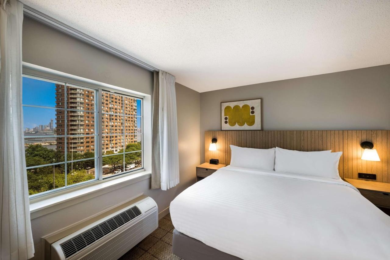 Suite at Sonesta Simply Suites Jersey City