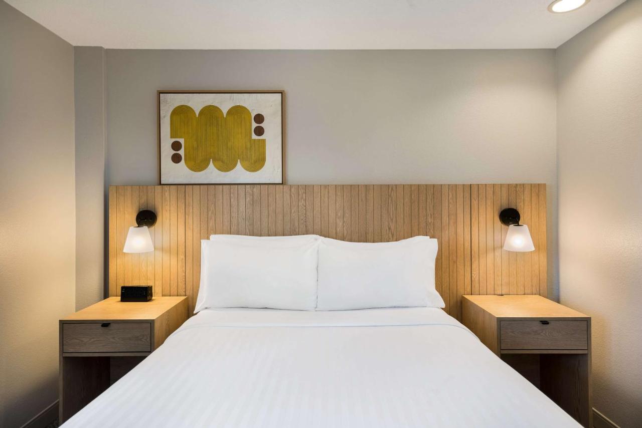 Suite at Sonesta Simply Suites Jersey City