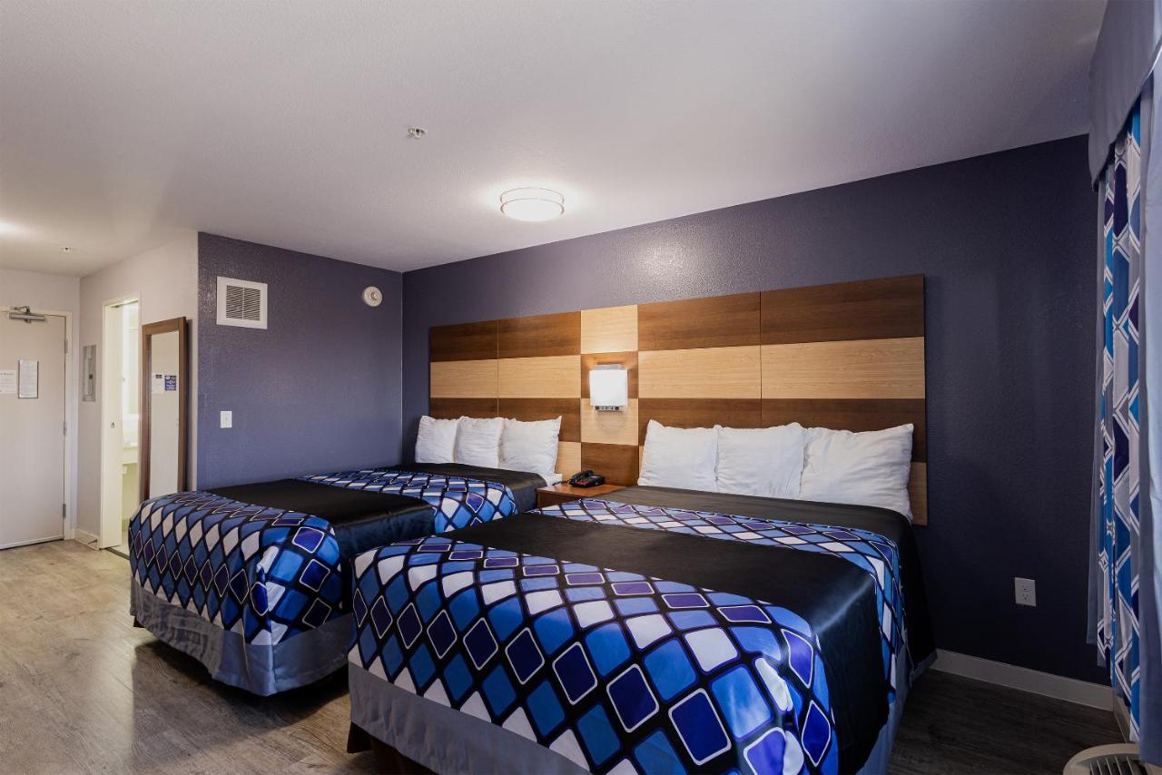 Queen Room - Disability Access at Coratel Inn and Suites By Jasper Saint Paul Minneapolis Inver Grove Heights.