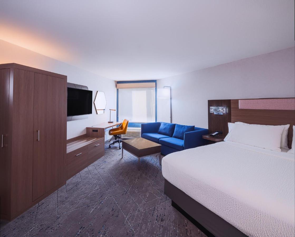 | Holiday Inn Express La Mesa Near SDSU, an IHG Hotel