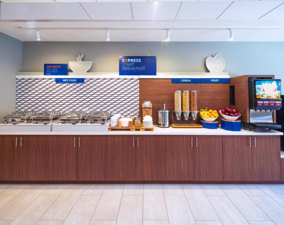  | Holiday Inn Express La Mesa Near SDSU, an IHG Hotel